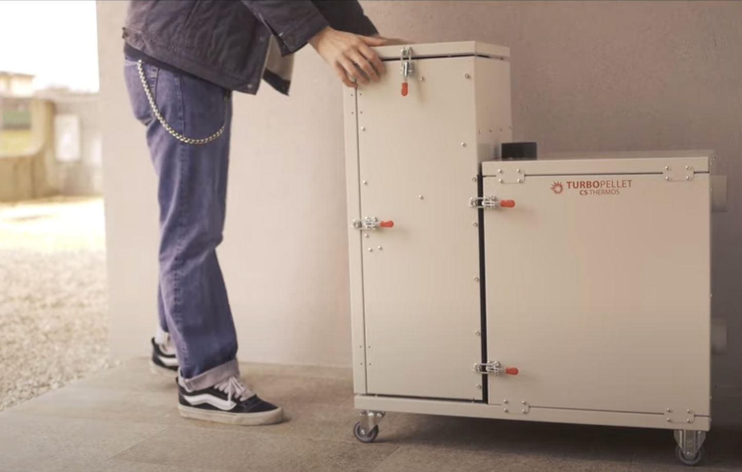 CS TEHRMOS TURBO PELLET 屋外設置ペレットストーブ　ターボペレット