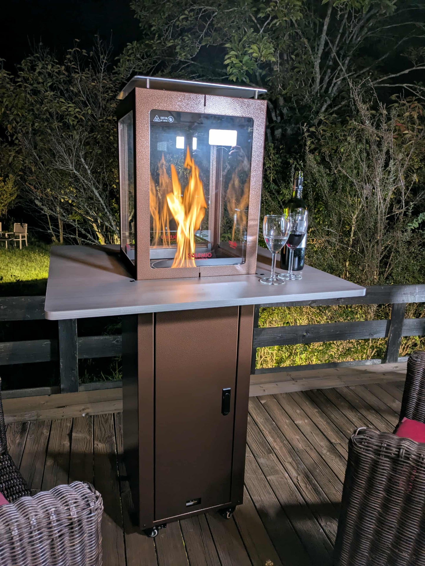 ペレットガス化燃焼パティオヒーター　"ブルーフレーム"BLUE FLAME"(４面ガラスBF5)