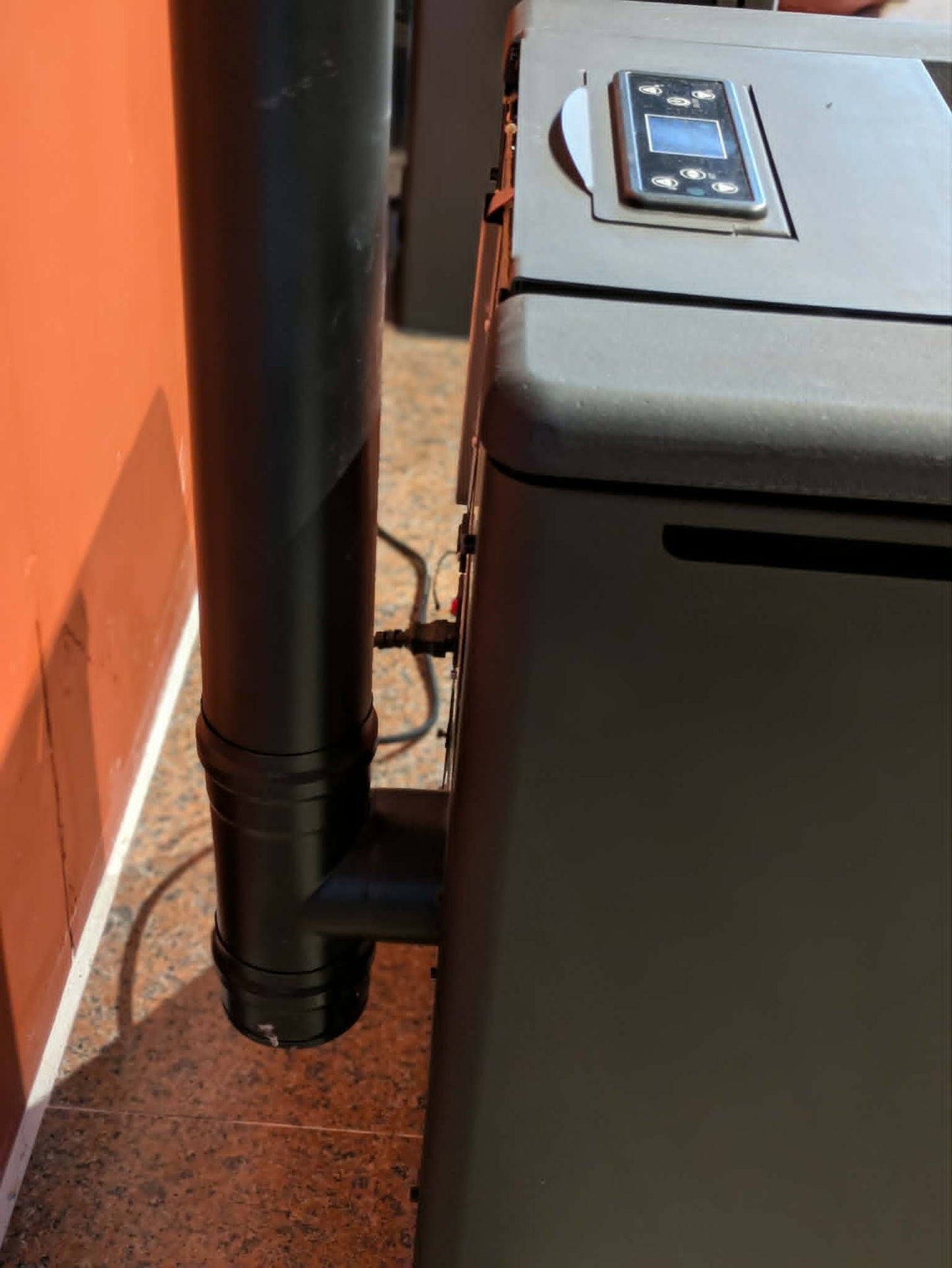 DANA ペレットストーブ6kW