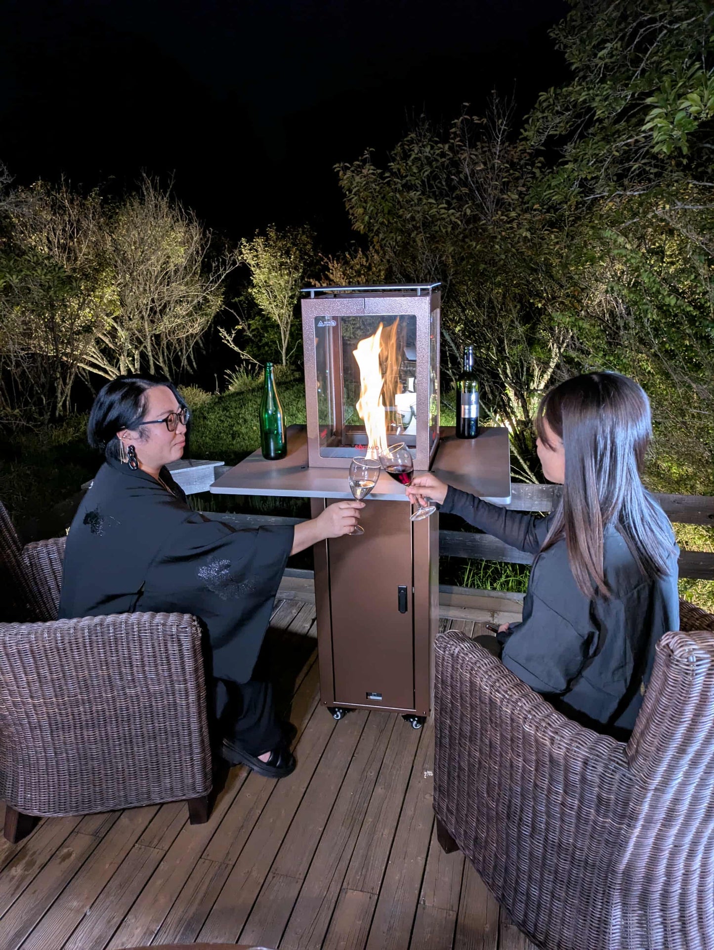 ペレットガス化燃焼パティオヒーター　"ブルーフレーム"BLUE FLAME"(４面ガラスBF5)